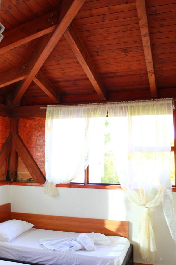 Bed and Breakfast 2 Kitarat Bb Влёра Экстерьер фото