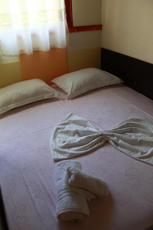 Bed and Breakfast 2 Kitarat Bb Влёра Экстерьер фото
