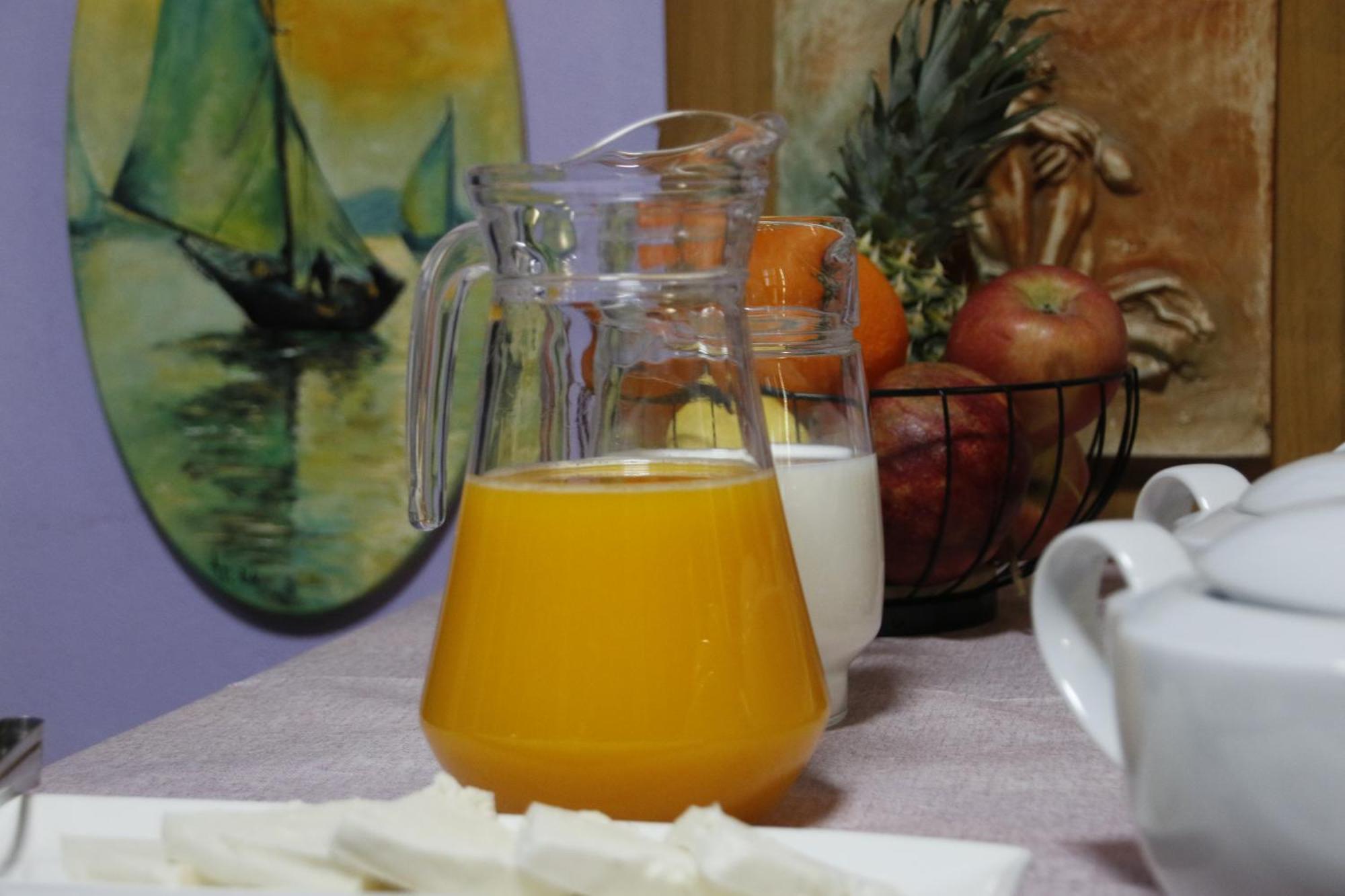 Bed and Breakfast 2 Kitarat Bb Влёра Экстерьер фото