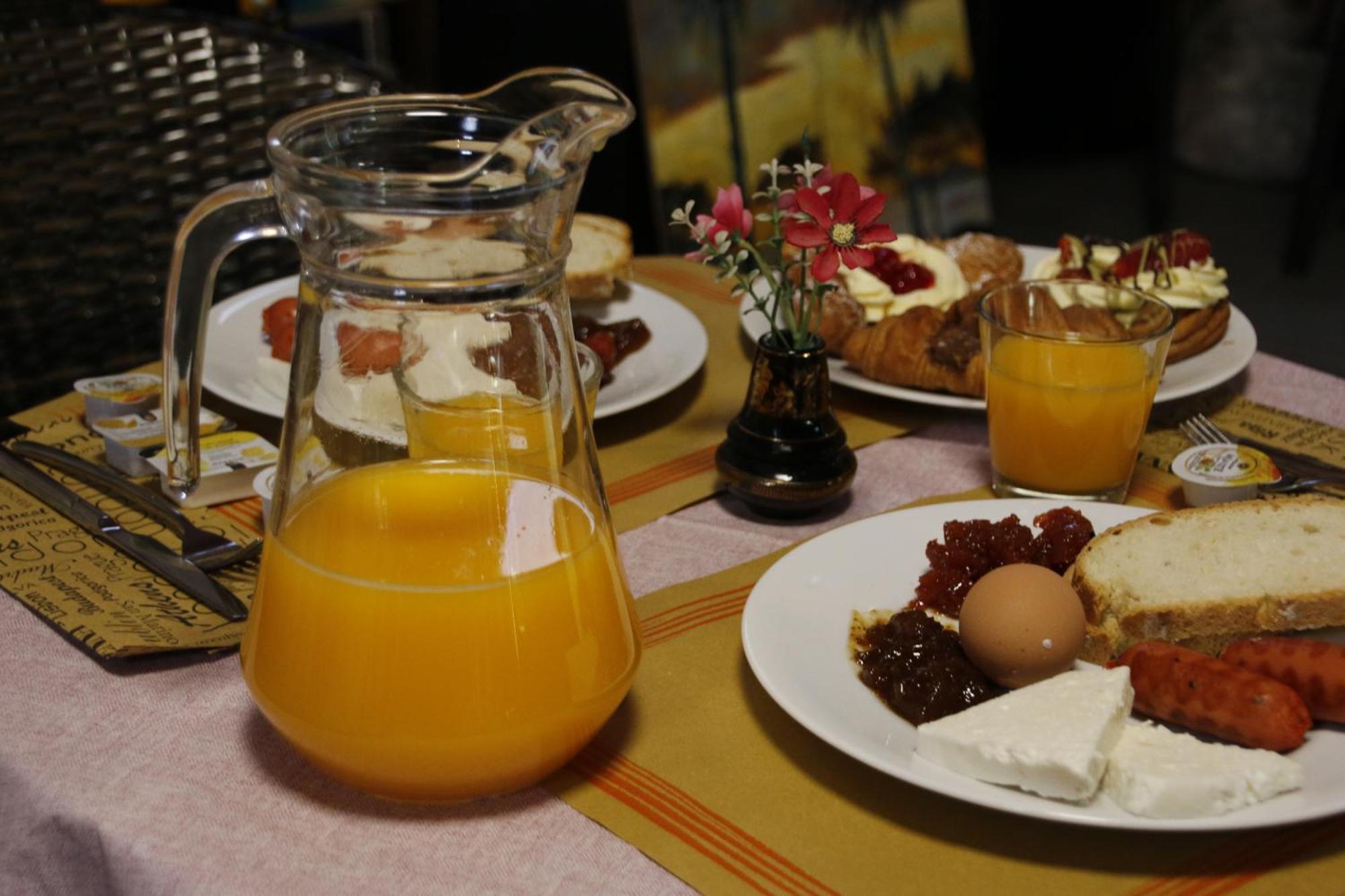 Bed and Breakfast 2 Kitarat Bb Влёра Экстерьер фото